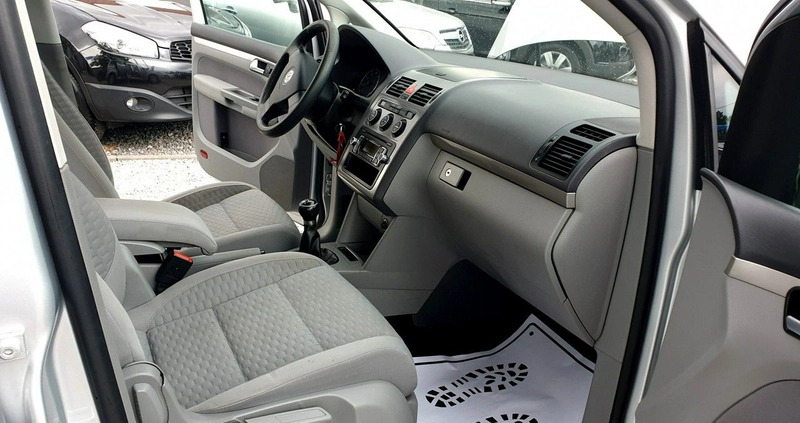 Volkswagen Touran cena 12900 przebieg: 274000, rok produkcji 2010 z Prudnik małe 529